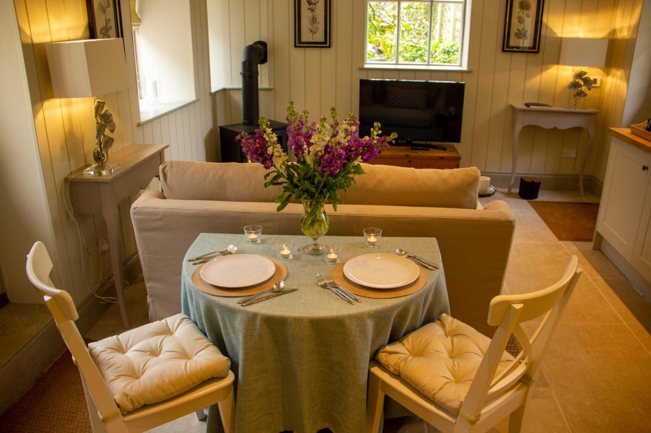 The Potting Shed, 5* Luxury Escape Cirencester Esterno foto