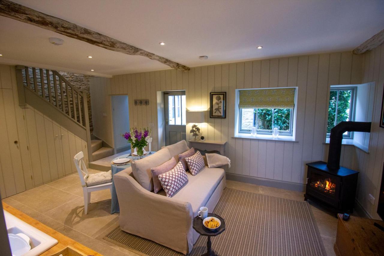 The Potting Shed, 5* Luxury Escape Cirencester Esterno foto