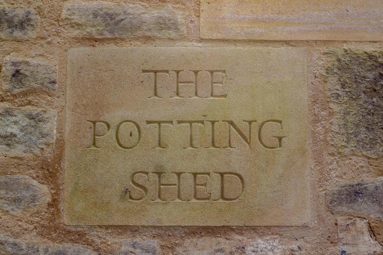 The Potting Shed, 5* Luxury Escape Cirencester Esterno foto