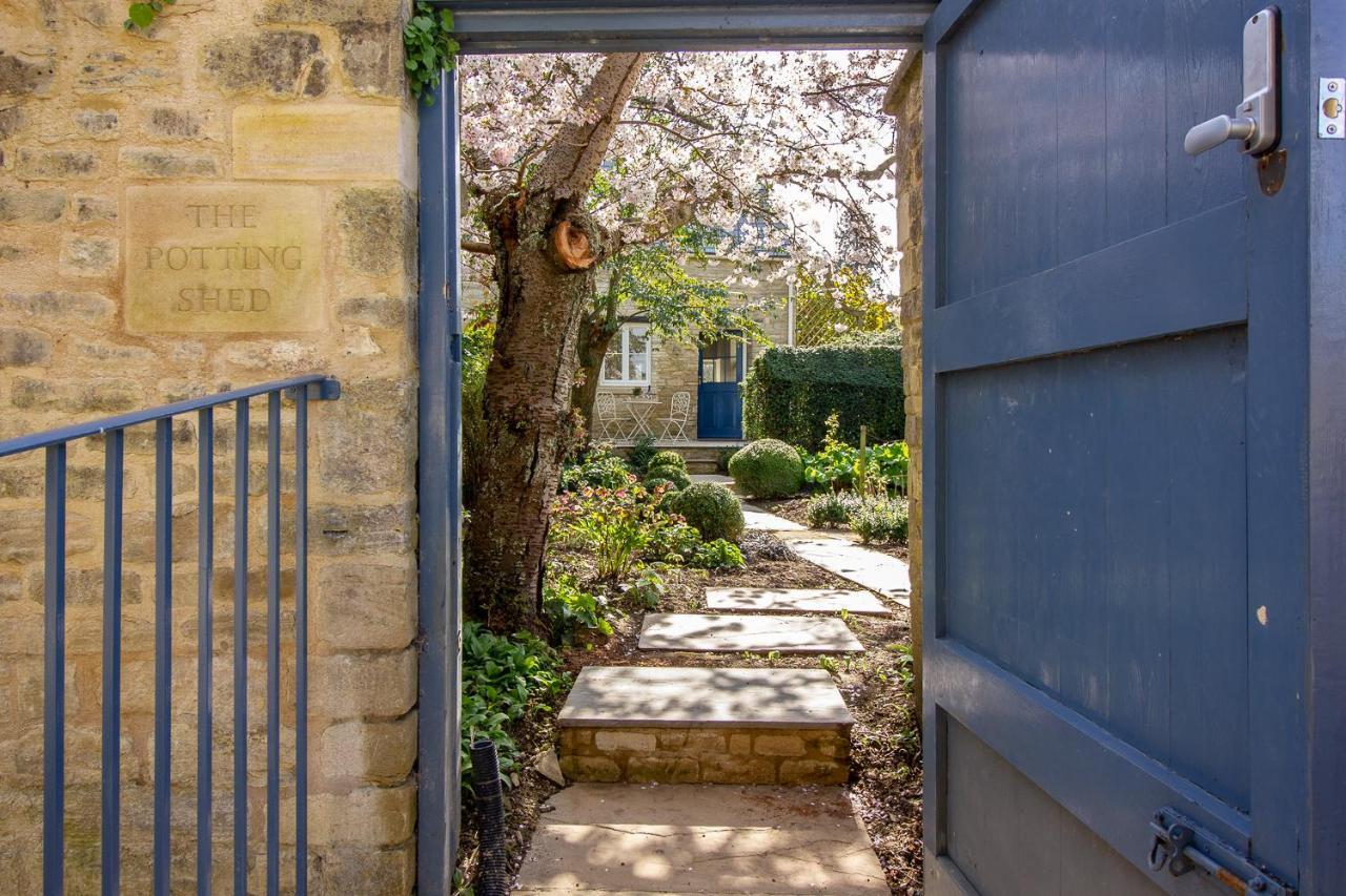 The Potting Shed, 5* Luxury Escape Cirencester Esterno foto