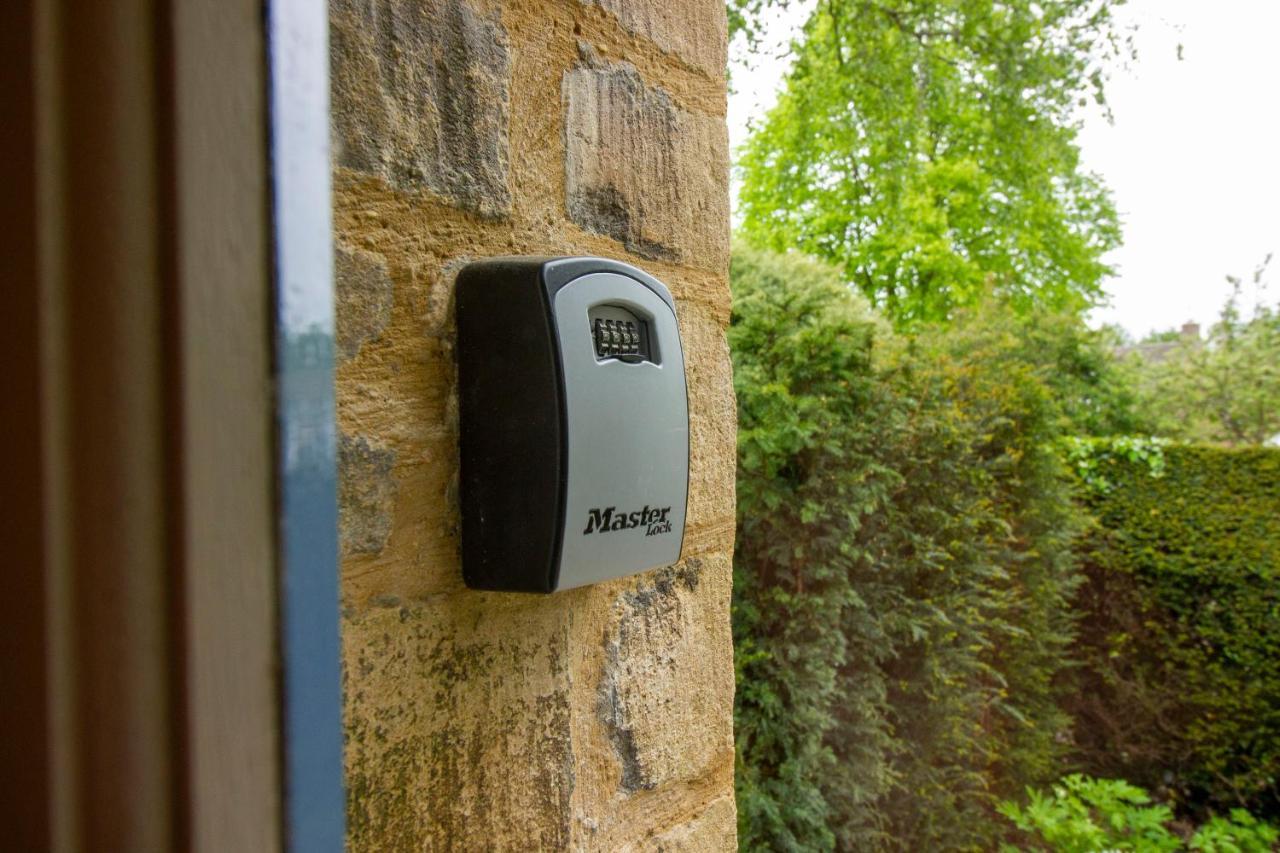 The Potting Shed, 5* Luxury Escape Cirencester Esterno foto