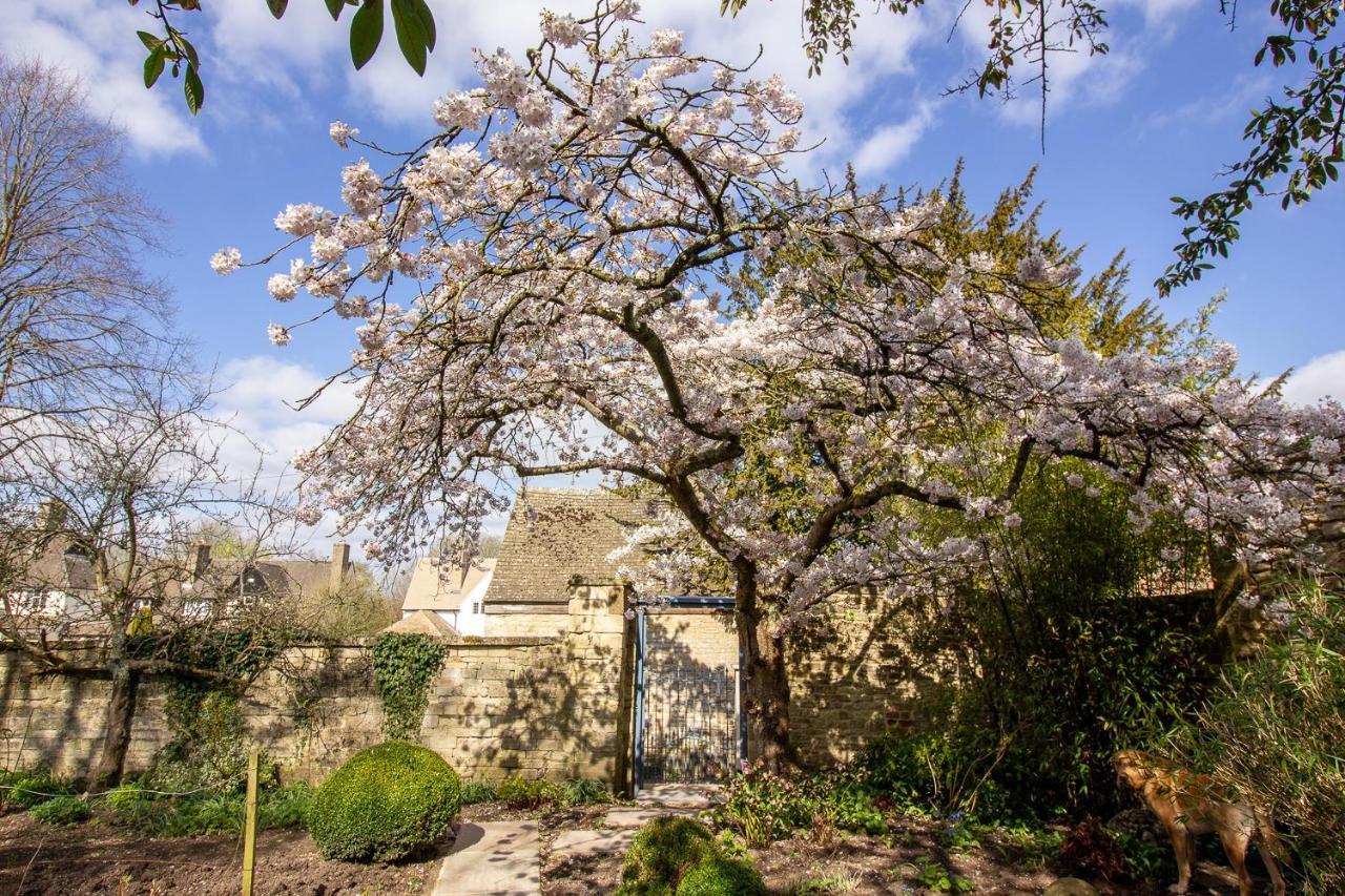The Potting Shed, 5* Luxury Escape Cirencester Esterno foto