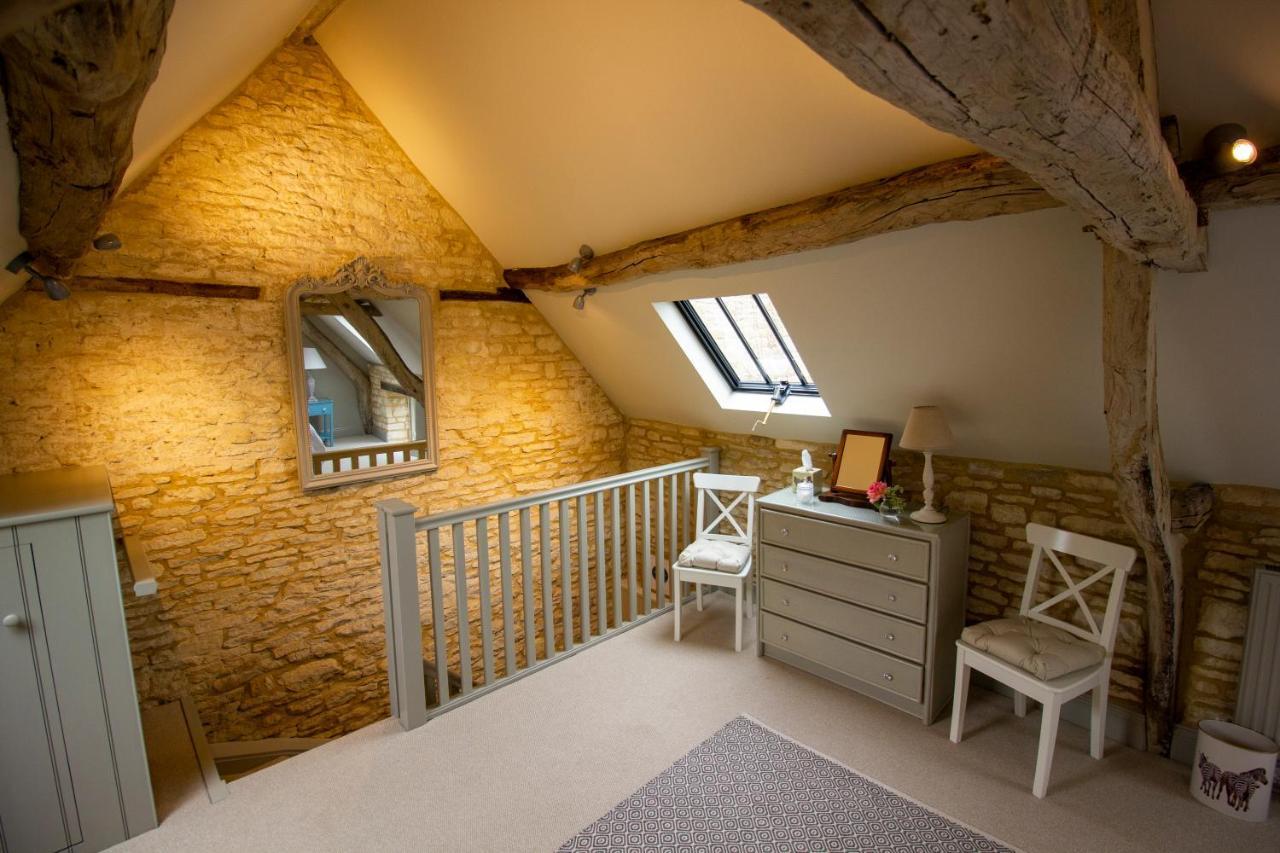 The Potting Shed, 5* Luxury Escape Cirencester Esterno foto